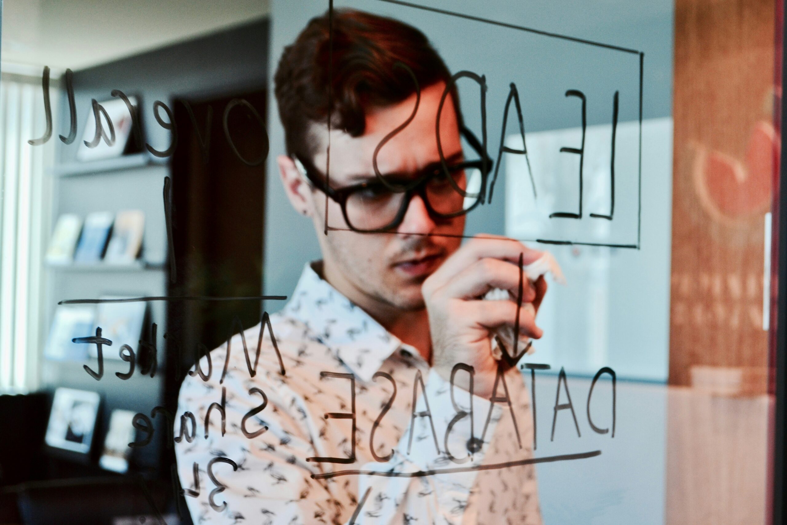Leadgenerierung B2B: Funnel, MQL, SQL & Nurturing erklärt